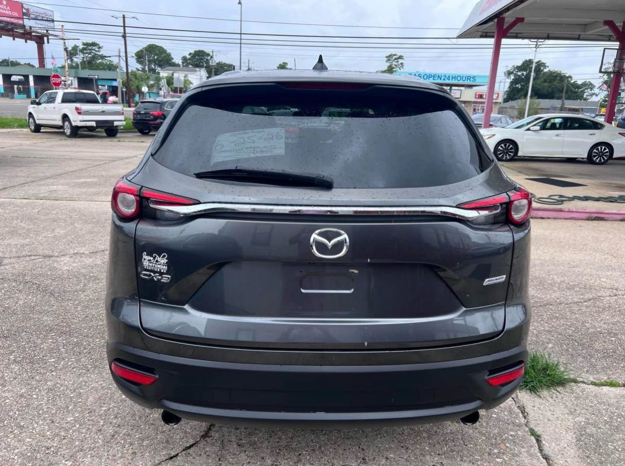 Used 2018 MAZDA CX-9 Touring FWD image 5