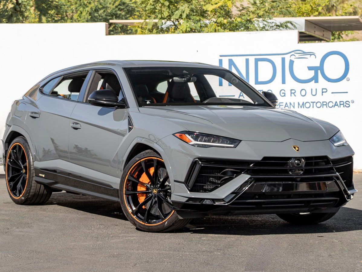 Used 2024 Lamborghini Urus S image 4