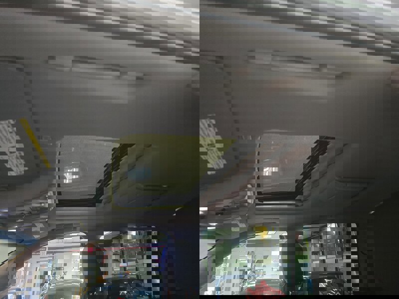 Used 2017 Cadillac Escalade ESV Premium Luxury image 32