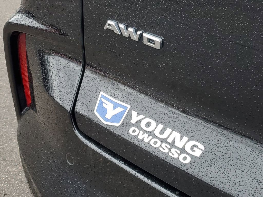 Certified 2024 Cadillac XT4 Sport w/ Cold Weather Package image 34