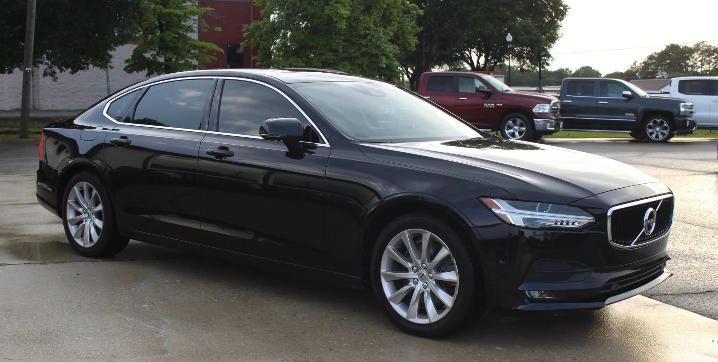 Used 2018 Volvo S90 T6 Momentum w/ Convenience Package AWD/4WD image 7