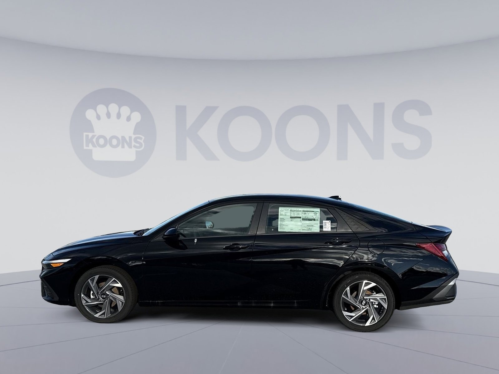 New 2025 Hyundai Elantra SEL image 2