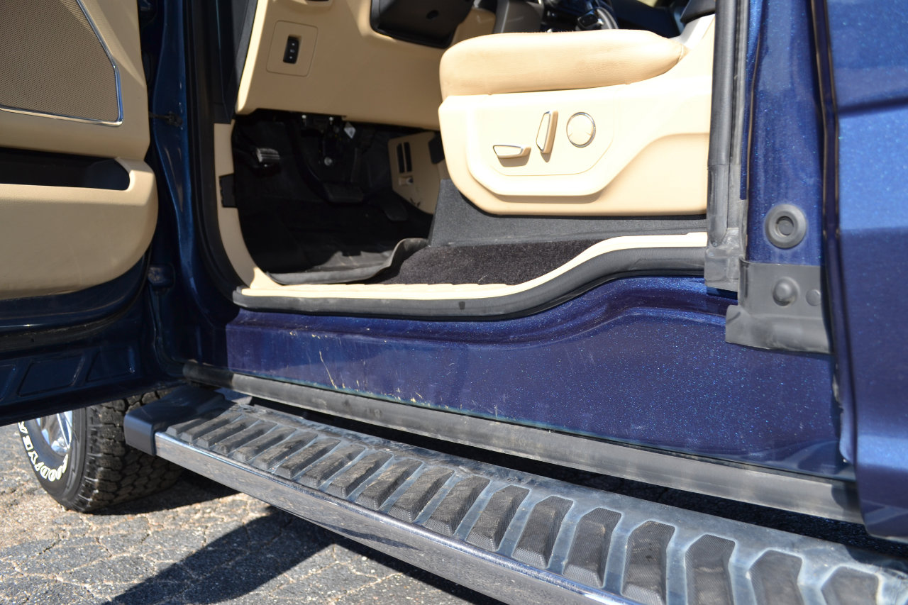 Used 2017 Ford F150 Lariat w/ Equipment Group 502A Luxury image 32