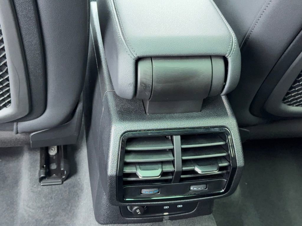 Used 2022 Audi Q3 2.0T Premium image 41