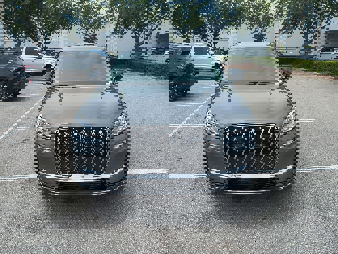 New 2025 Lincoln Corsair Reserve image 9