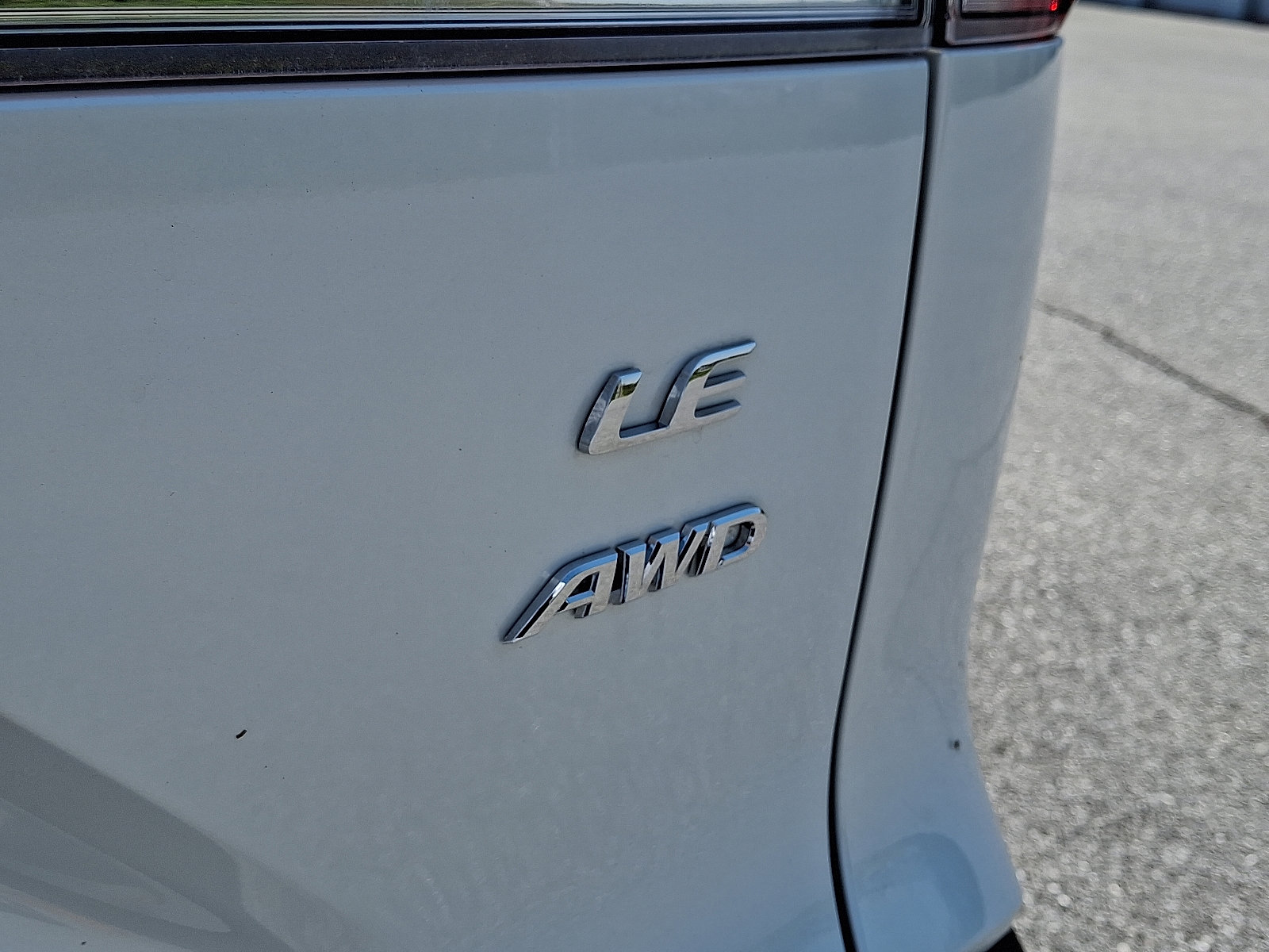 Certified 2023 Toyota Corolla Cross LE AWD/4WD image 30