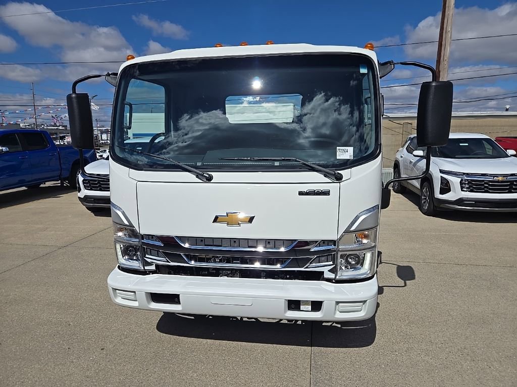 New 2025 Chevrolet Low Cab Forward image 5
