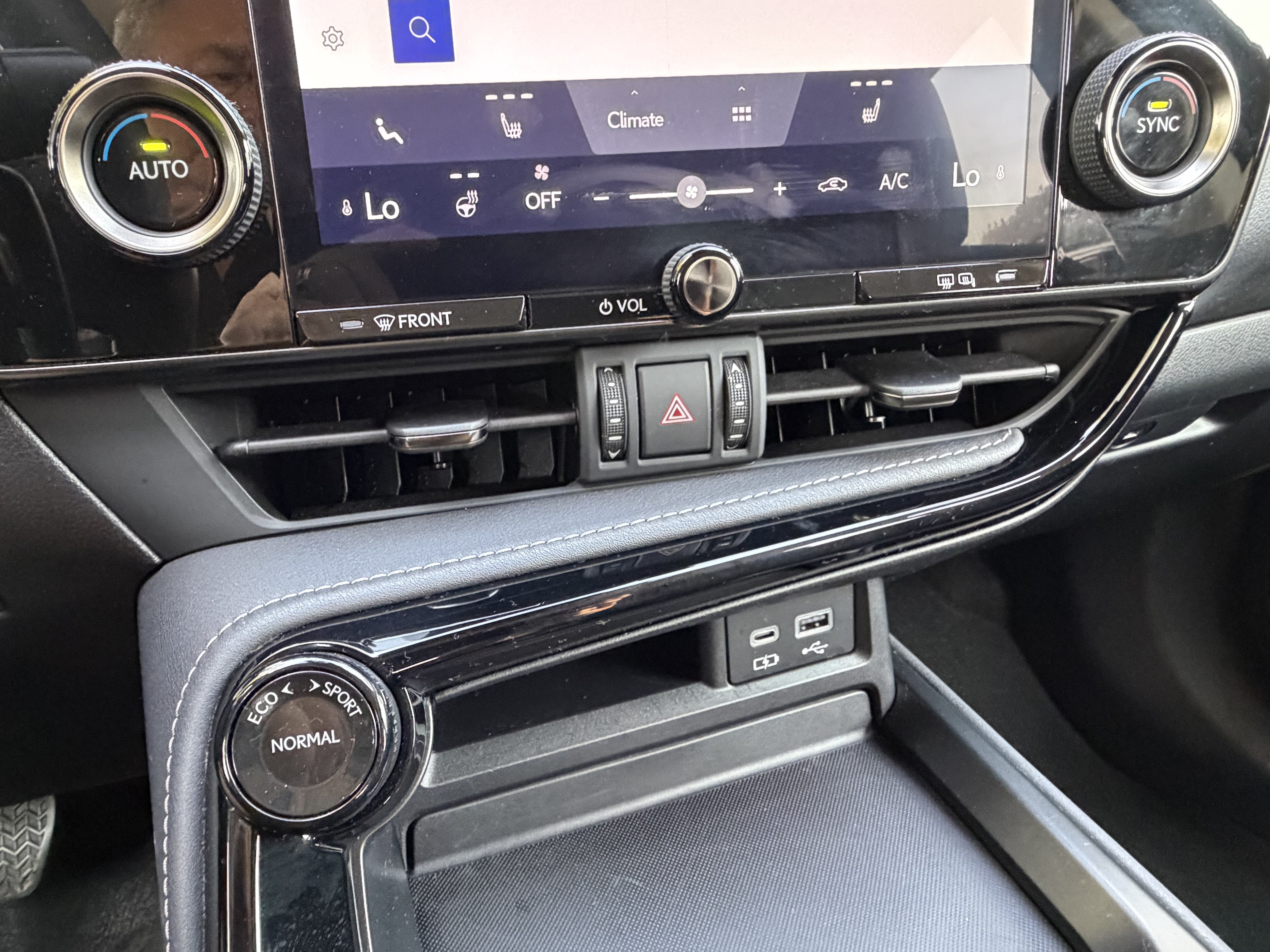Used 2024 Lexus NX 250 FWD w/ Cold Area Package image 26