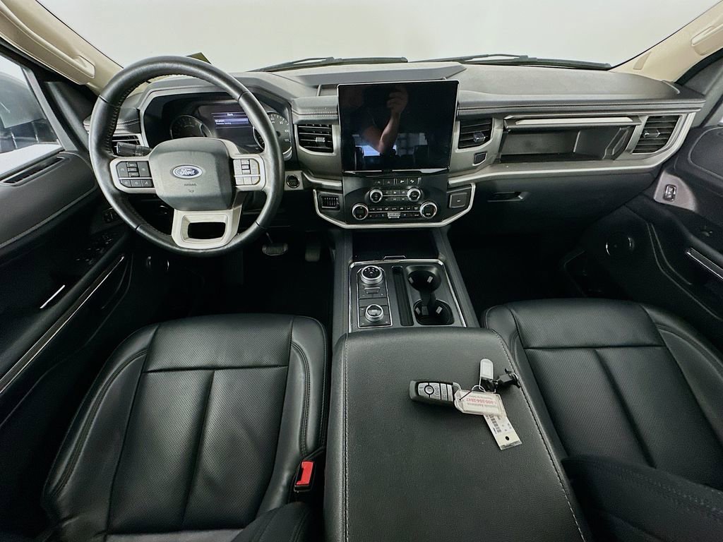 Used 2024 Ford Expedition Max XLT AWD/4WD image 10
