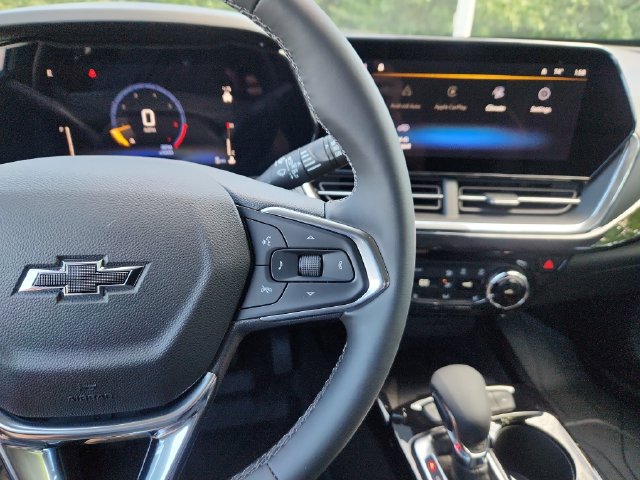 New 2026 Chevrolet Trax ACTIV w/ Sunroof Package FWD image 26