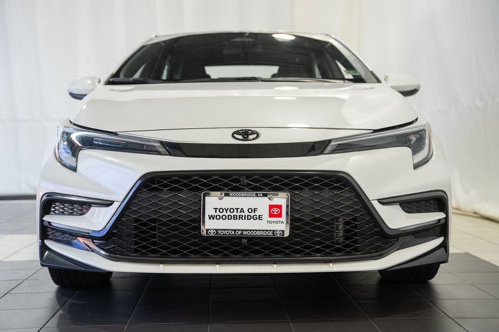 Used 2023 Toyota Corolla SE w/ Carpet Mat Package (TMS) image 2