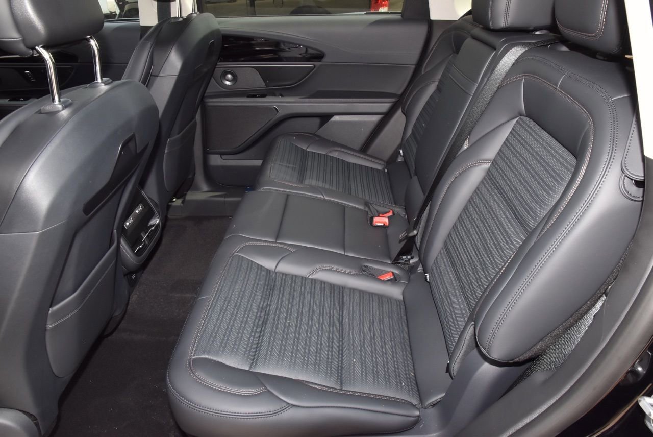 New 2026 Lincoln Nautilus Reserve AWD/4WD image 21