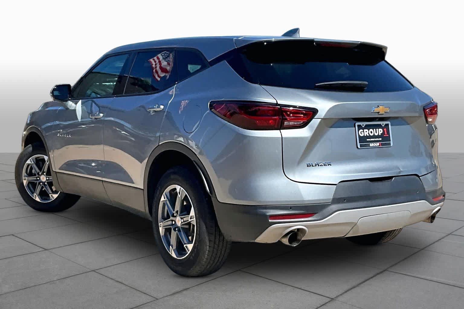 Used 2026 Chevrolet Blazer LT FWD image 12