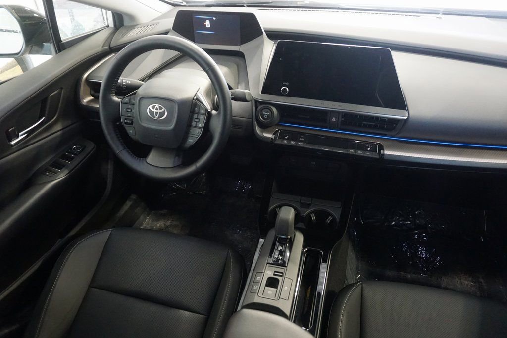 Used 2024 Toyota Prius XLE image 25