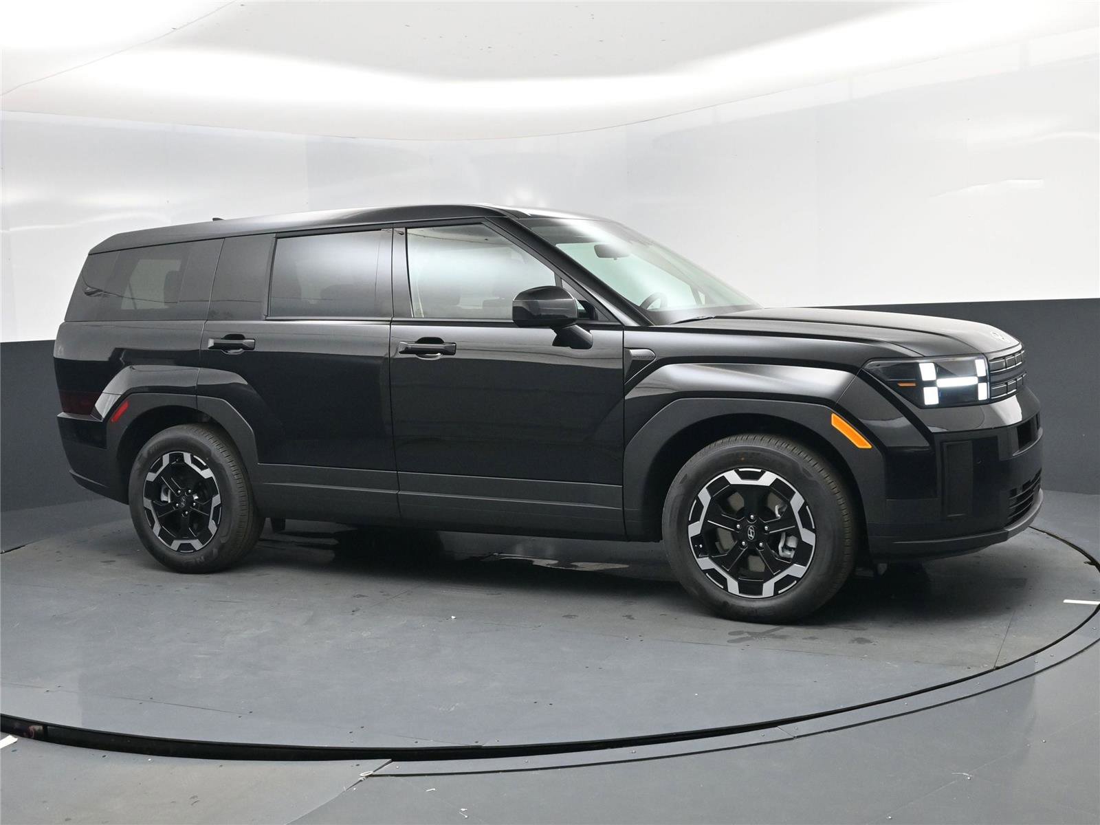 New 2026 Hyundai Santa Fe SE image 2