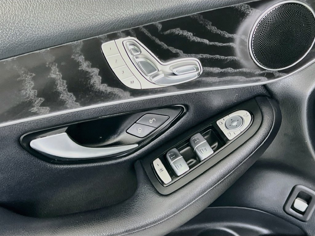 Used 2018 Mercedes-Benz GLC 300 image 17