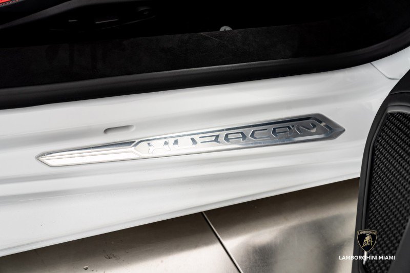 Used 2024 Lamborghini Huracan Tecnica image 41