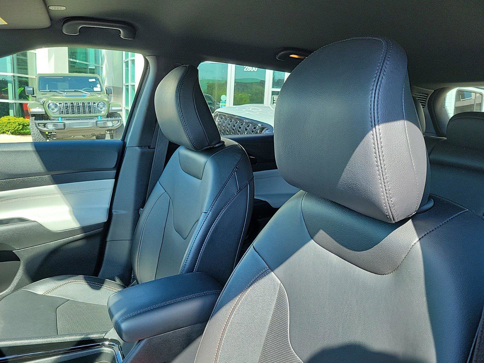 New 2024 Jeep Wagoneer Series II w/ Premium Group I image 23