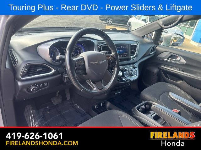 Used 2019 Chrysler Pacifica Touring Plus w/ S Appearance Package FWD image 14