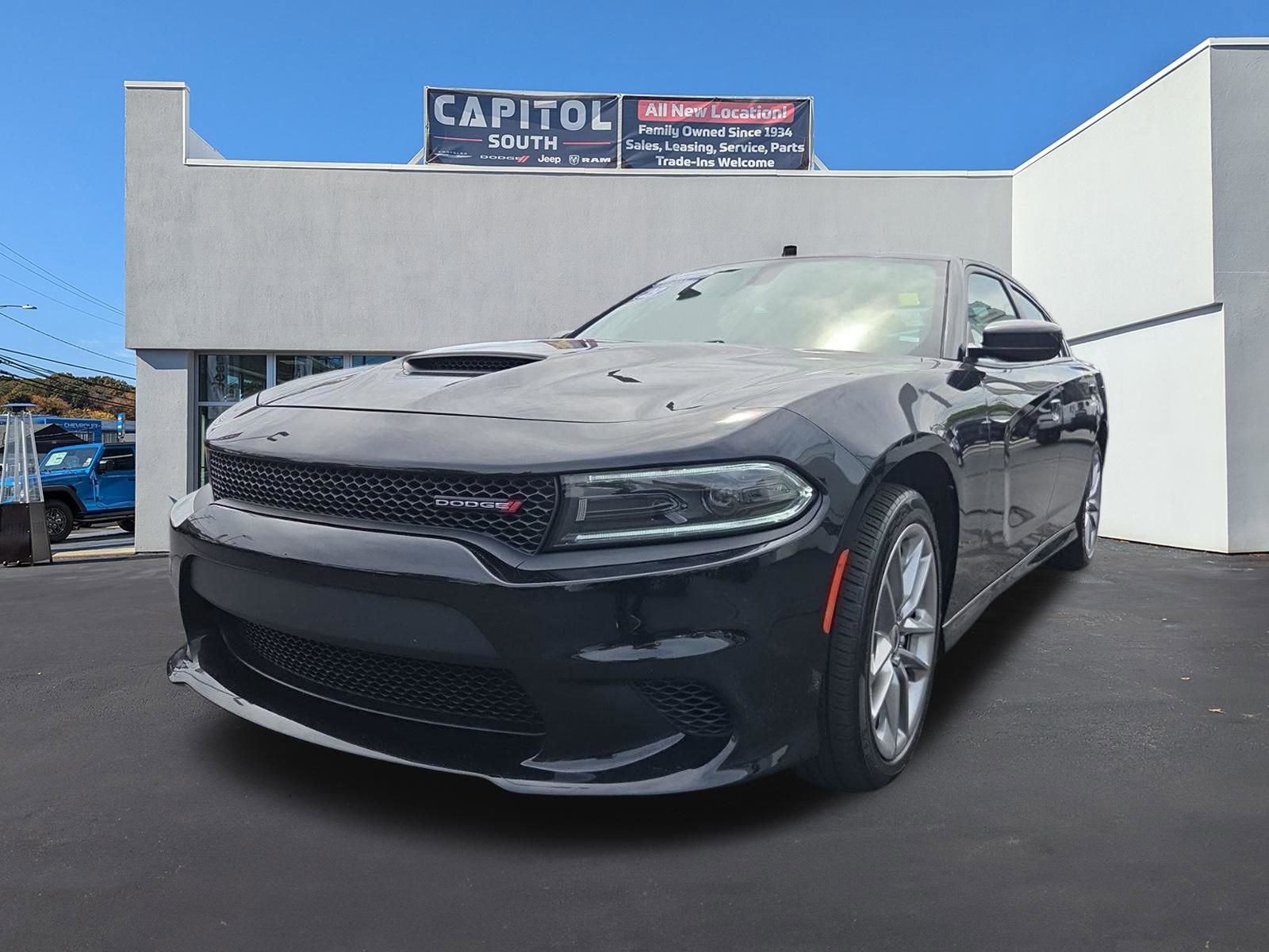 Used 2023 Dodge Charger GT image 3