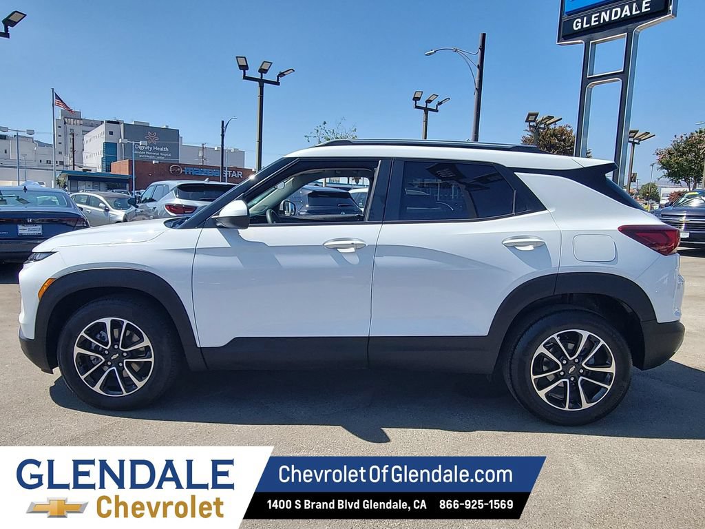 Used 2025 Chevrolet TrailBlazer LT FWD image 14