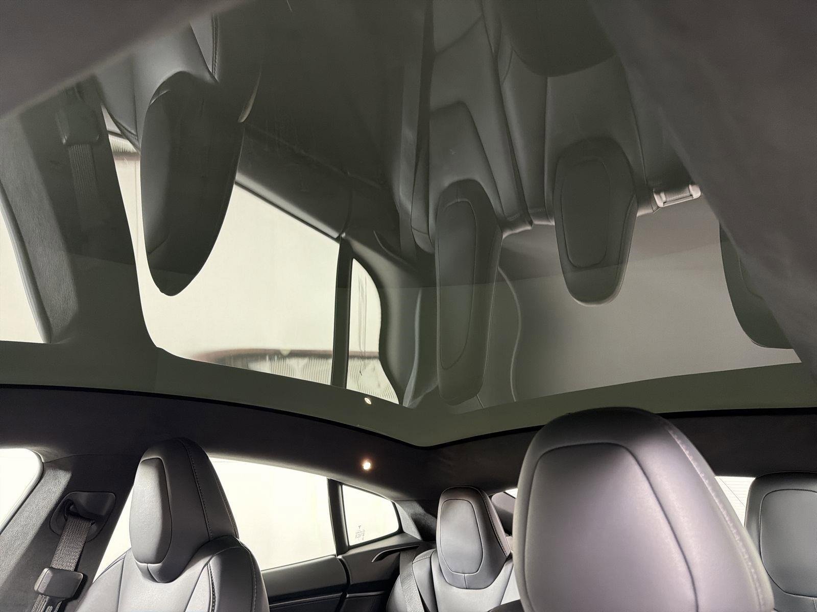 Used 2021 Tesla Model S Performance image 9