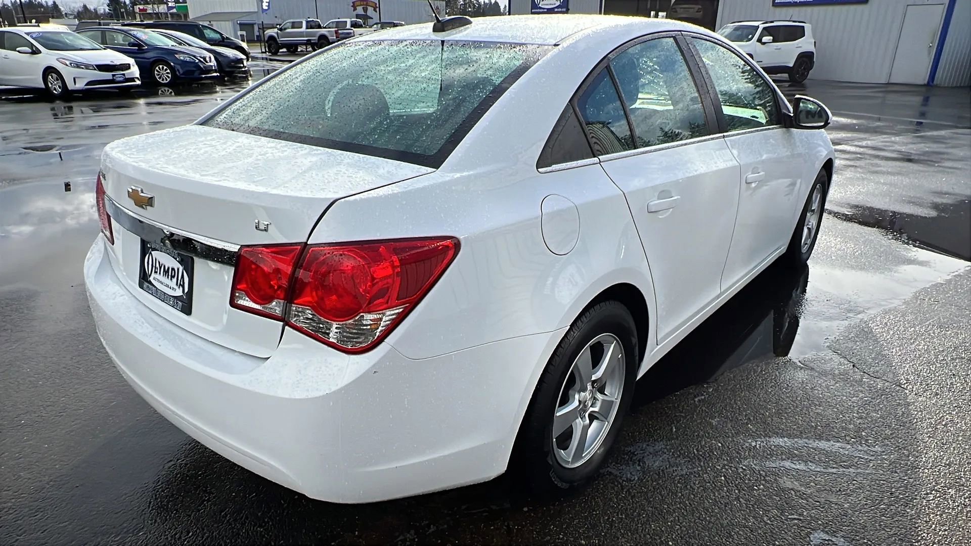 Used 2016 Chevrolet Cruze LT image 8