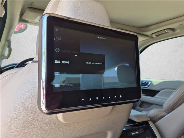 Used 2019 Lincoln Navigator Reserve w/ Cargo Package AWD/4WD image 18