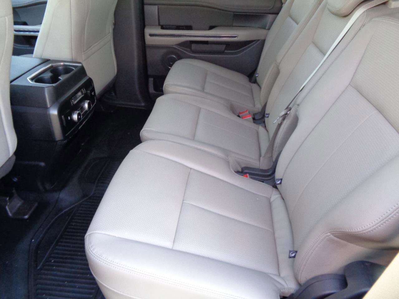 Used 2020 Ford Expedition XL image 28