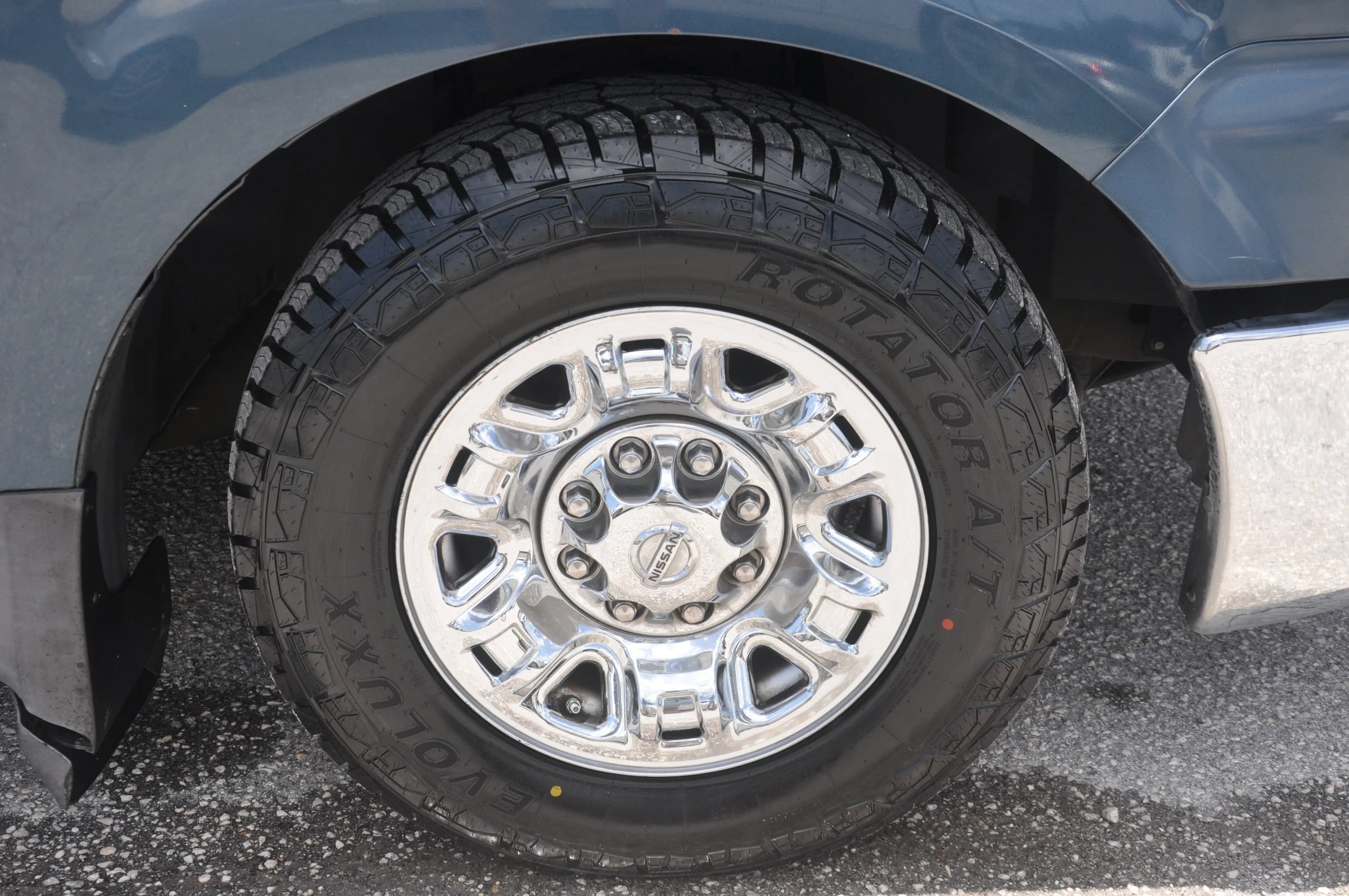 Used 2013 Nissan NV 3500 SV w/ Technology Pkg RWD image 5