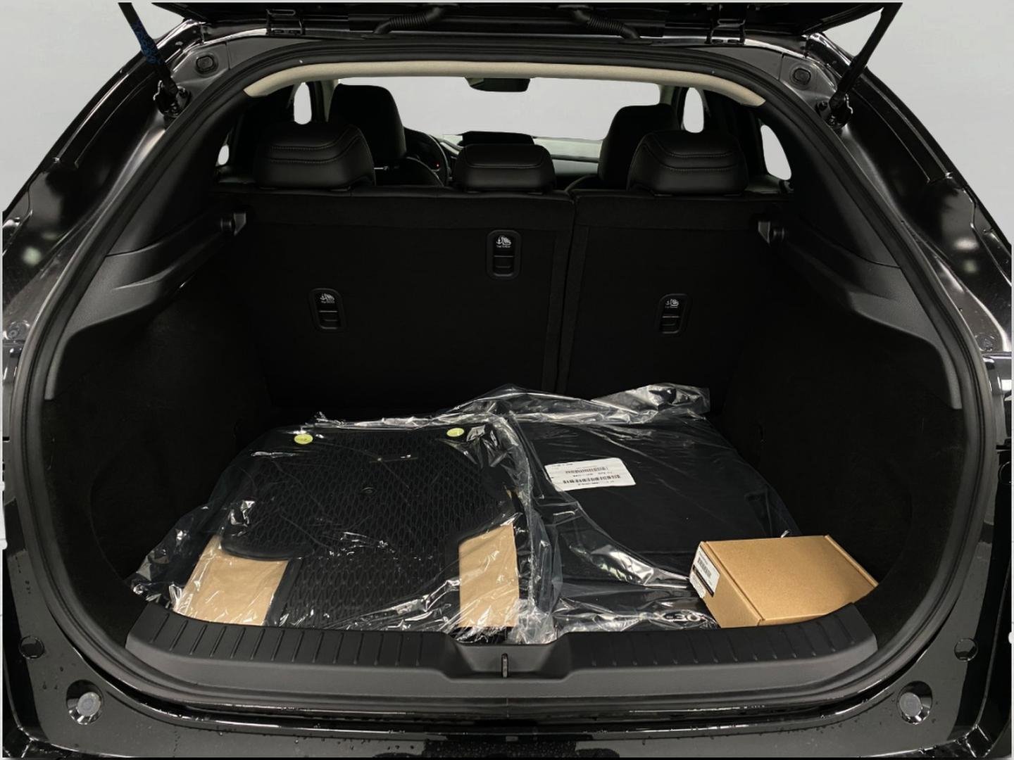 New 2026 MAZDA CX-30 AWD 2.5 S w/ Select Sport Pkg image 5