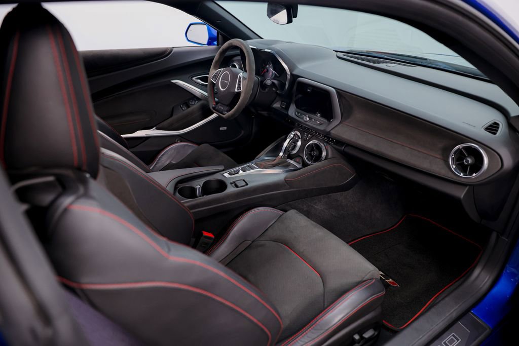 Used 2017 Chevrolet Camaro ZL1 image 20