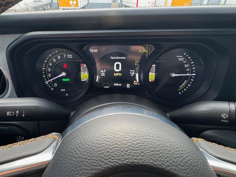 Used 2024 Jeep Wrangler Sahara image 10
