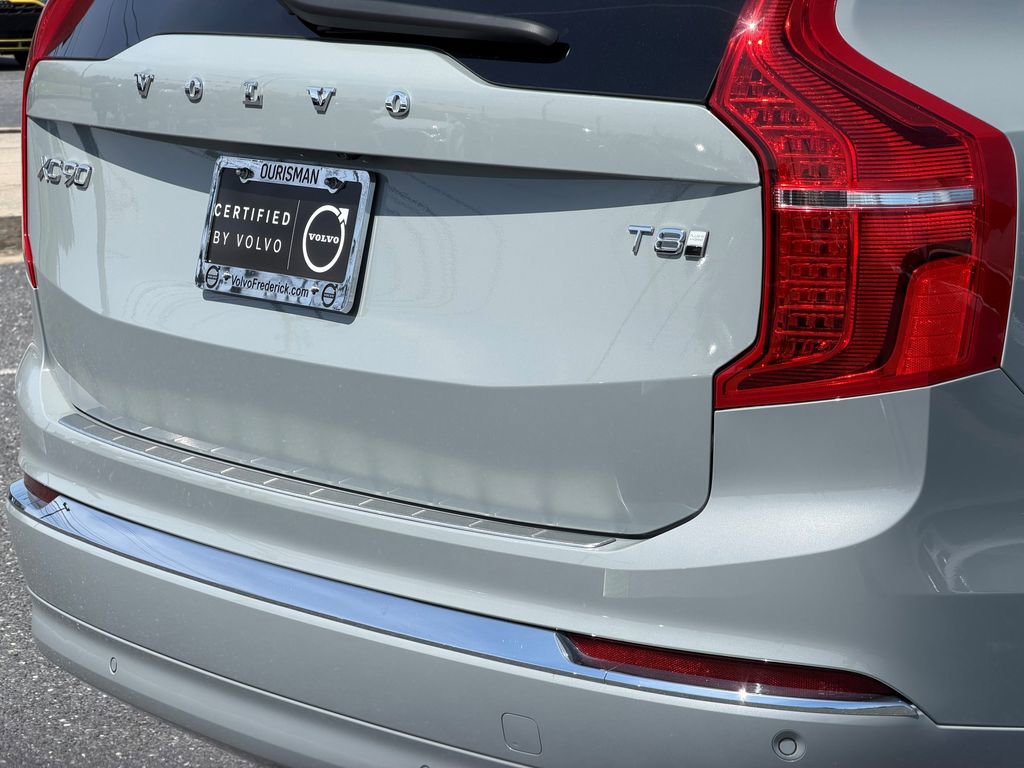 Used 2025 Volvo XC90 T8 Plus w/ Protection Package Premier AWD/4WD image 13