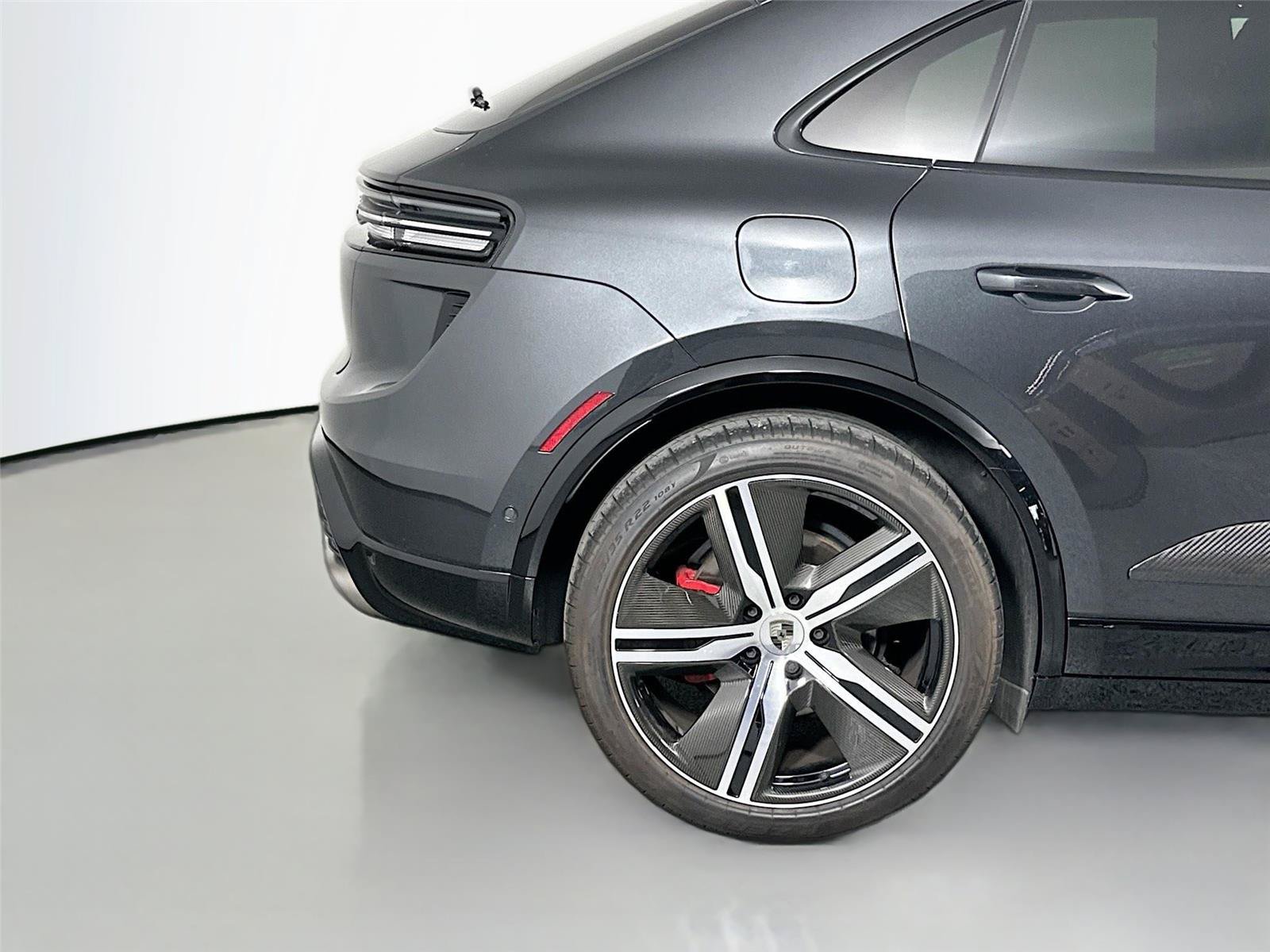 Certified 2024 Porsche Macan Turbo Electric AWD/4WD image 13