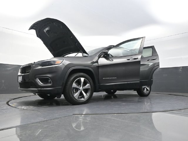 Used 2022 Jeep Cherokee Limited AWD/4WD image 35
