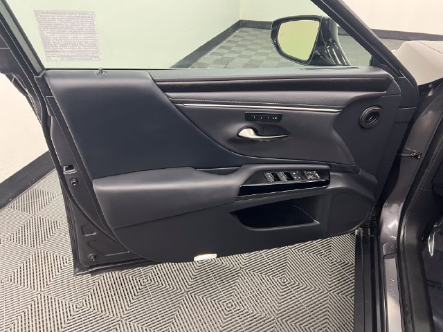 Certified 2025 Lexus ES 300h w/ Premium Package FWD image 9