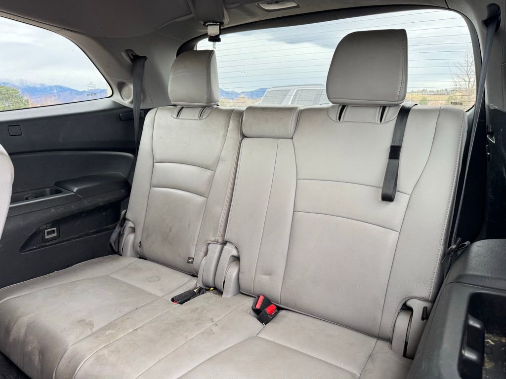 Used 2020 Honda Pilot Touring image 9