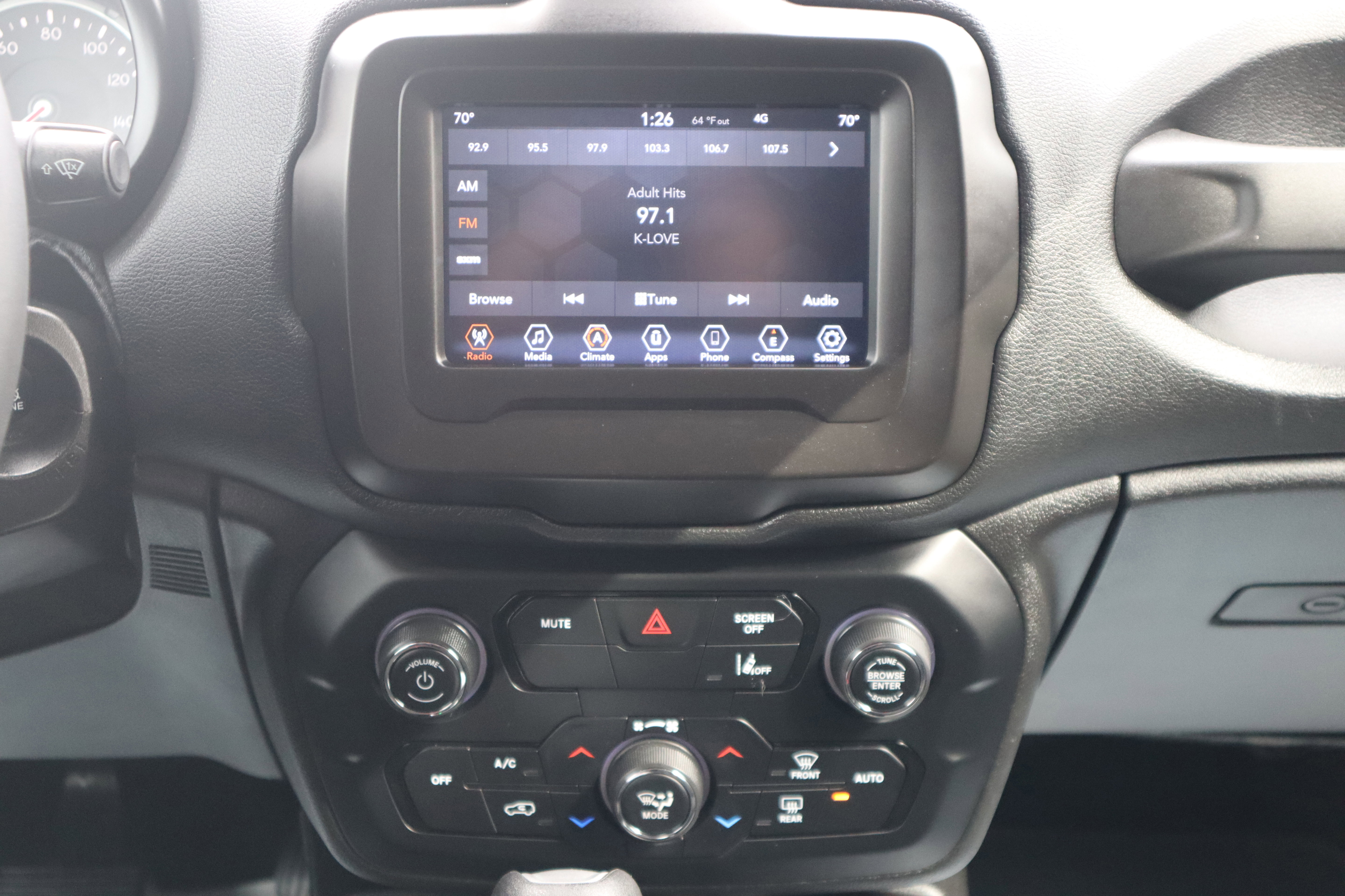 Used 2021 Jeep Renegade Latitude image 13