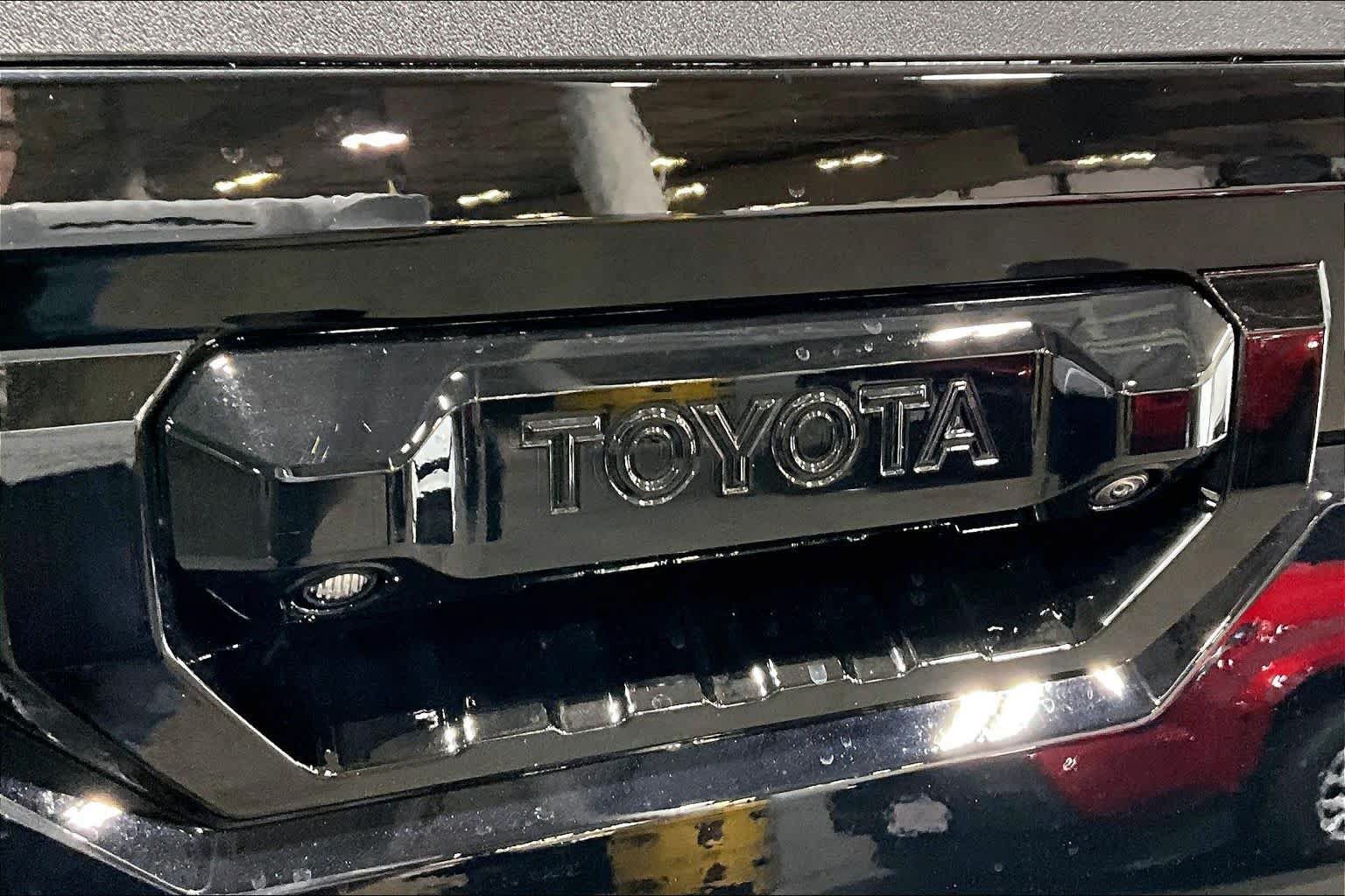 Certified 2026 Toyota Tundra Platinum AWD/4WD image 10