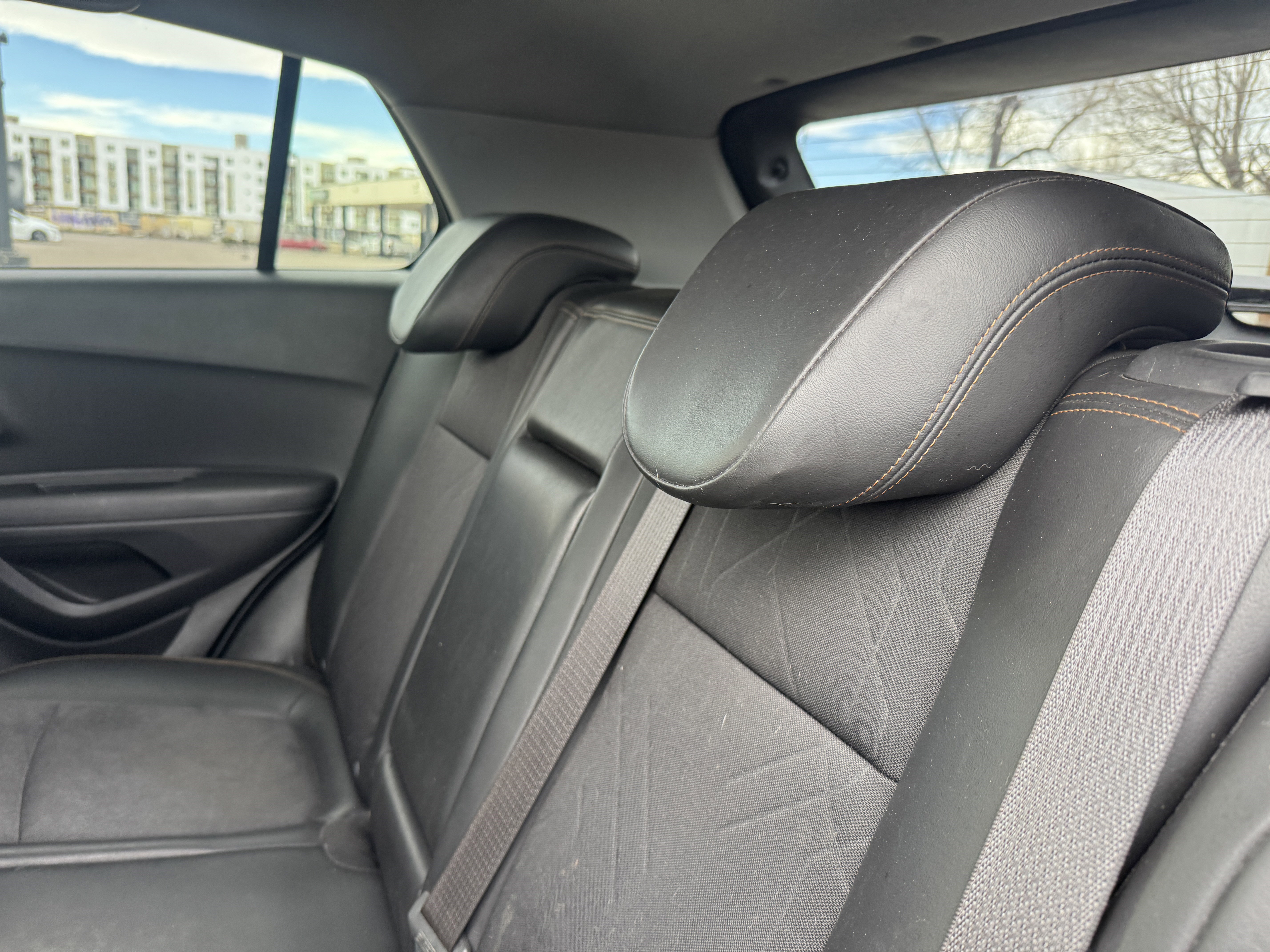 Used 2018 Chevrolet Trax LT w/ LT Convenience Package image 15