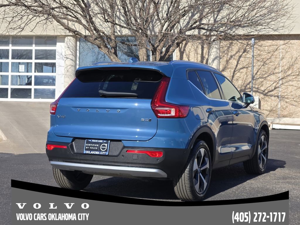 Certified 2025 Volvo XC40 B5 Plus image 5