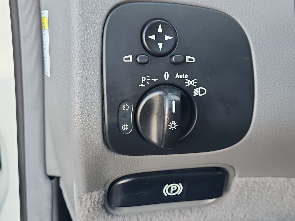 Used 2008 Mercedes-Benz CLK 350 Cabriolet image 21