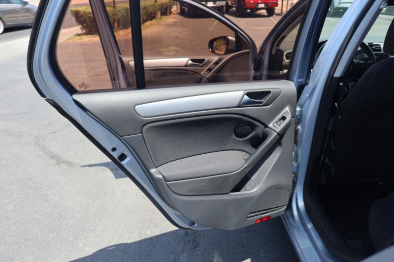 Used 2011 Volkswagen Golf TDI FWD image 25