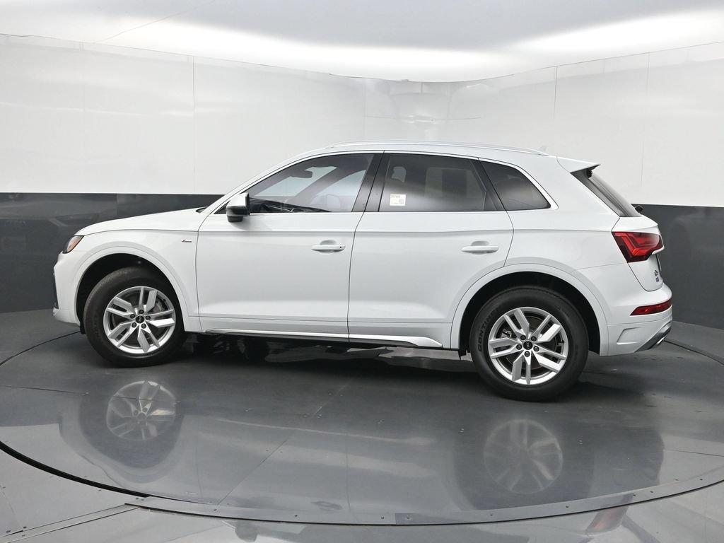 Used 2023 Audi Q5 2.0T Premium w/ Convenience Package AWD/4WD image 43