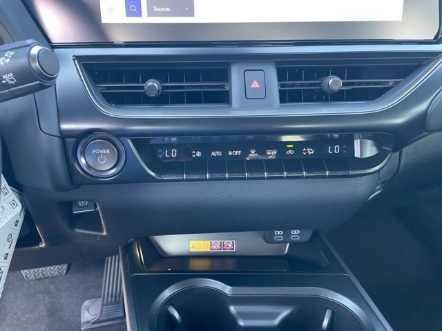 New 2026 Lexus UX 300h AWD image 21
