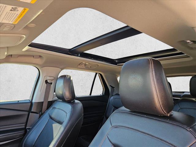 Used 2023 Ford Explorer Limited w/ Limited Technology Package RWD image 16