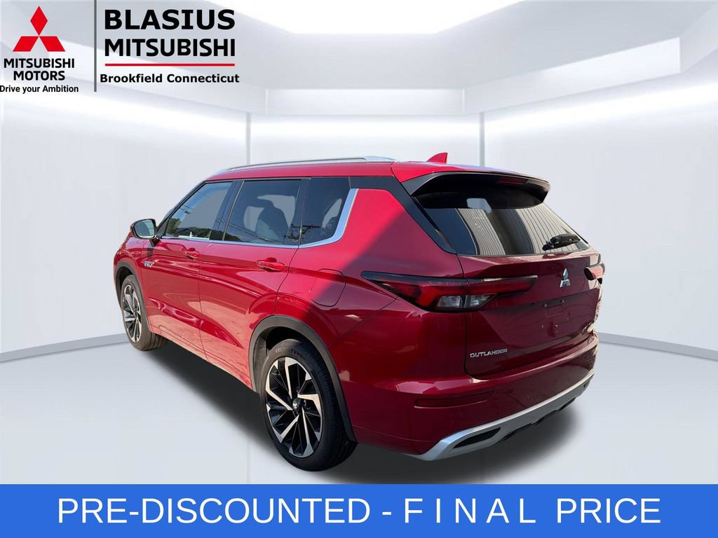 Used 2023 Mitsubishi Outlander SEL AWD/4WD image 12