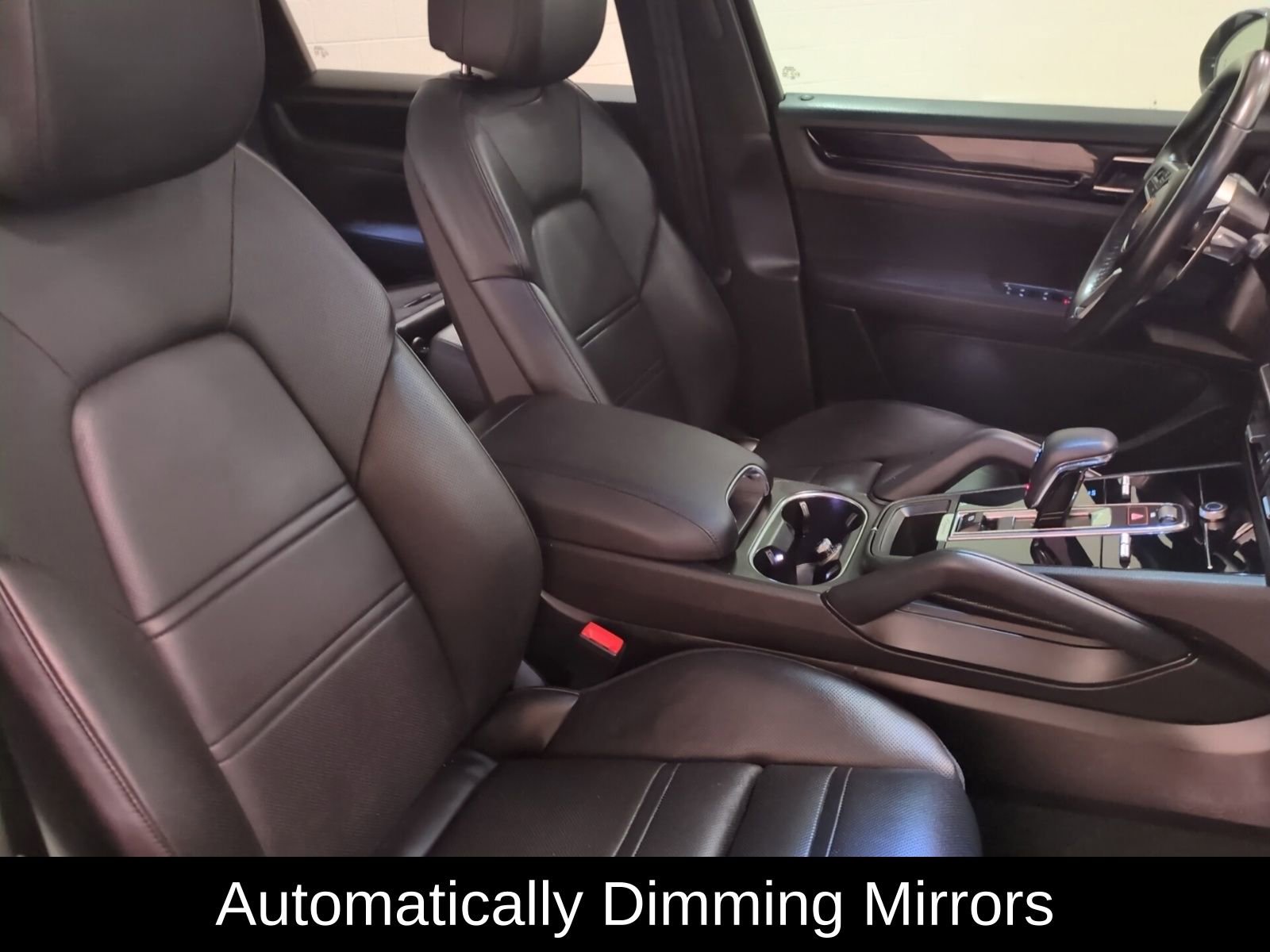 Used 2021 Porsche Cayenne image 10