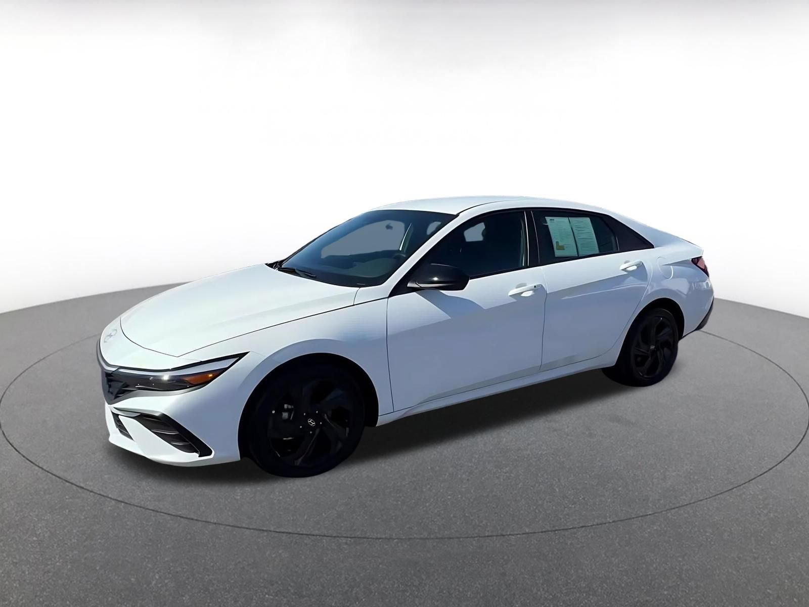 Used 2026 Hyundai Elantra Sport FWD image 8
